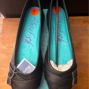 Blowfish Gelsey black flats size 9.5 NIB